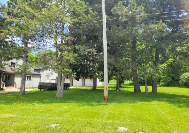2nd image of 11372 N Linden Rd, Clio, MI 48420 | MLS# 5050212053