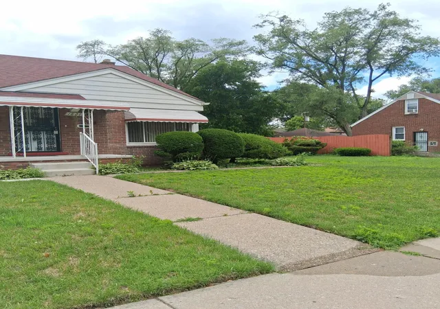Photo 3 of Single family home for sale at 18211 Stansbury Ave, Detroit, MI 48235 | MLS# 81026030641 | Listing updated on 2026-08-15
