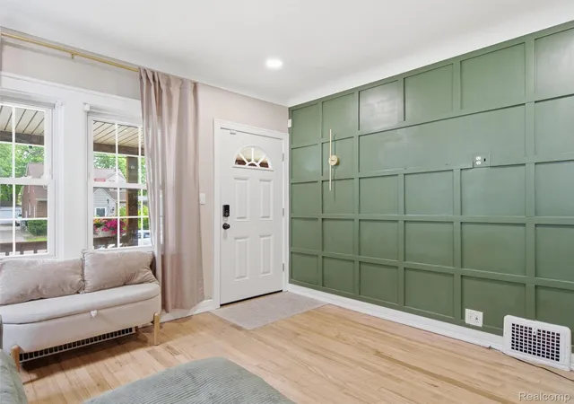 Photo 4 of Single family home for sale at 315 Leroy St, Ferndale, MI 48220 | MLS# 20261046540 | Listing updated on 2026-09-30