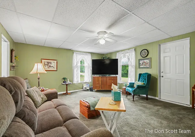 5th image of 12402 Crockery Creek Dr, Ravenna, MI 49451 | MLS# 65026030668