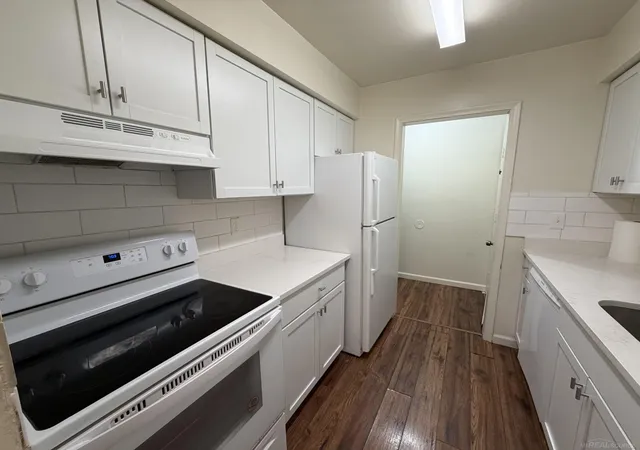 Photo 2 of Condo for sale at 39435 Van Dyke Ave, Sterling Heights, MI 48313 | MLS# 58050212073 | Listing updated on 2026-06-19