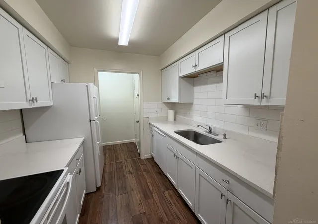 Photo 3 of Condo for sale at 39435 Van Dyke Ave, Sterling Heights, MI 48313 | MLS# 58050212073 | Listing updated on 2026-06-19