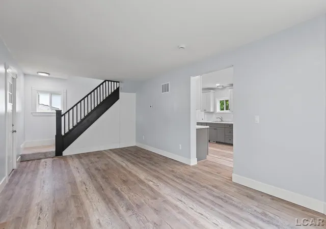 Photo 3 of Single family home for sale at 138 E Robinson St, Jackson, MI 49203 | MLS# 56050212077 | Listing updated on 2026-07-21