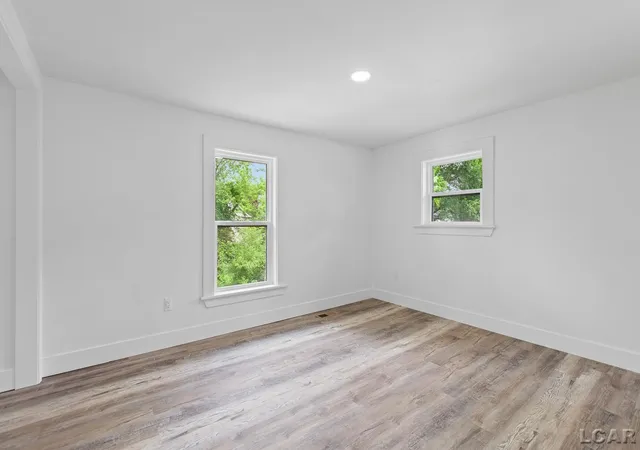 Photo 4 of Single family home for sale at 138 E Robinson St, Jackson, MI 49203 | MLS# 56050212077 | Listing updated on 2026-07-21