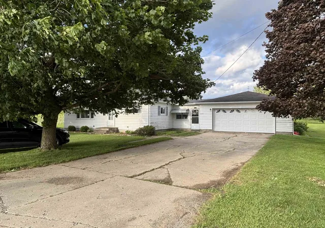 Homes for sale in Marion Township Sanilac, MI | 3320 Rangeline Rd, Marion Township Sanilac, MI 48427 | MLS# 58050212078