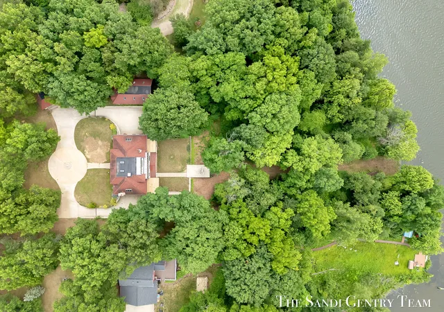 Photo 3 of Single family home for sale at 3652 118th Avenue, Allegan, MI 49010 | MLS# 71026030672 | Listing updated on 2026-09-09
