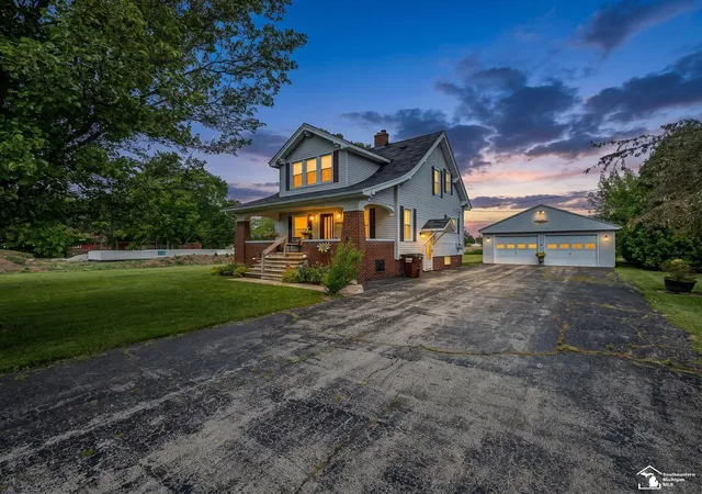 Photo 2 of Single family home for sale at 4973 N Dixie Hwy, Newport, MI 48166 | MLS# 57050212080 | Listing updated on 2026-06-19
