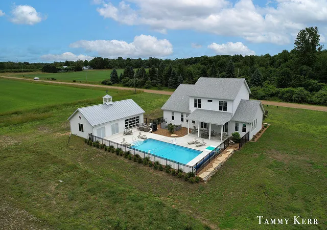2nd image of 7067 118th Ave, Fennville, MI 49408 | MLS# 71026030677