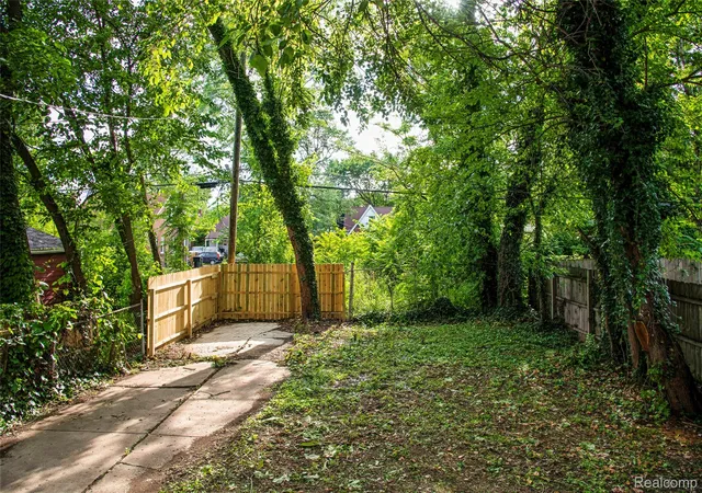 14th image of 8087 Cloverlawn St, Detroit, MI 48204 | MLS# 20261046569