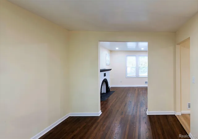 5th image of 8087 Cloverlawn St, Detroit, MI 48204 | MLS# 20261046569