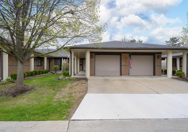 Photo 1 of Condo for sale at 936 Wexford Way, Rochester Hills, MI 48307 | MLS# 20261046573 | Listing updated on 2026-09-03