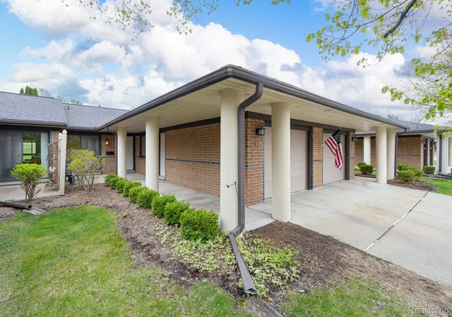Photo 2 of Condo for sale at 936 Wexford Way, Rochester Hills, MI 48307 | MLS# 20261046573 | Listing updated on 2026-09-03