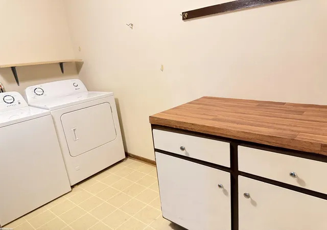 Listing Photo 2 - Condo for sale in building located at 20344 Majestic Blvd, Clinton Township, MI 48036 - Unit #