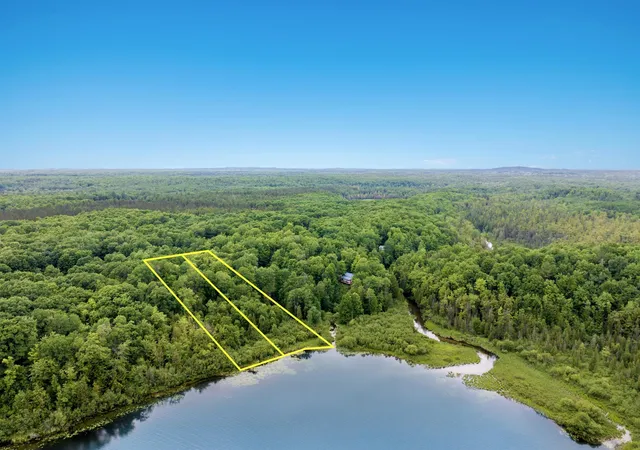 4th image of 4361 Jeri Rd, Interlochen, MI 49643 | MLS# 78080069986