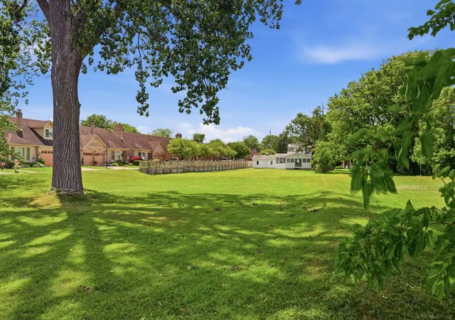 29th image of 26800 Koerber St, Saint Clair Shores, MI 48081 | MLS# 58050212091