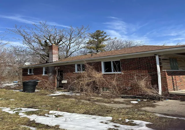 Photo 2 of Single family home for sale at 14263 Hampshire St, Detroit, MI 48213 | MLS# 58050212092 | Listing updated on 2026-06-19