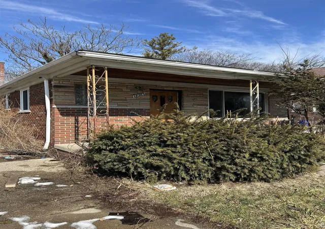 Photo 3 of Single family home for sale at 14263 Hampshire St, Detroit, MI 48213 | MLS# 58050212092 | Listing updated on 2026-06-19
