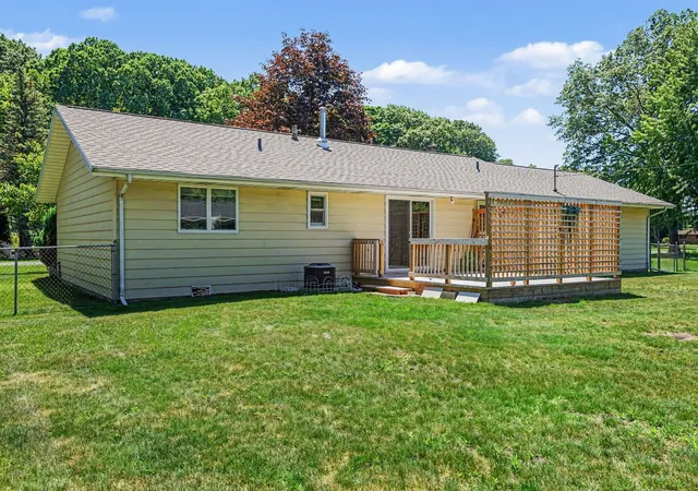 26th image of 1549 Trebor Rd, Saint Joseph, MI 49085 | MLS# 69026030701