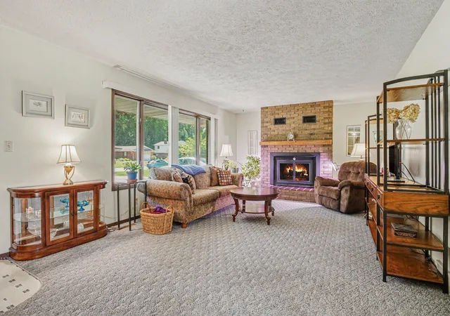 4th image of 1549 Trebor Rd, Saint Joseph, MI 49085 | MLS# 69026030701