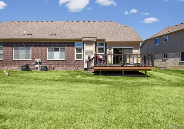 2nd image of 30289 Berghway Trl, Warren, MI 48092
