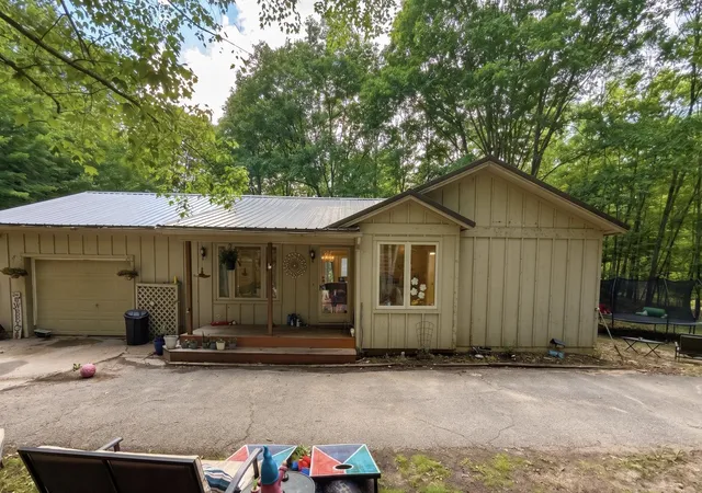3rd image of 189 Forest Trl, Leroy, MI 49655 | MLS# 78080069990