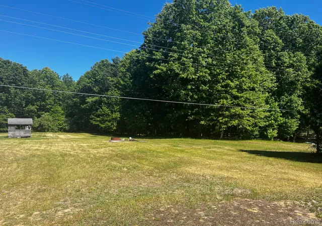 Photo 3 of Single family home for sale at 3594 N Lapeer Rd, Lapeer, MI 48446 | MLS# 20261046622 | Listing updated on 2026-07-15