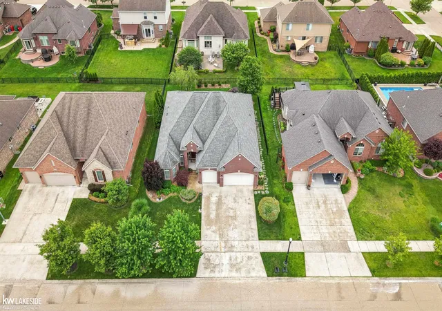 Photo 3 of Single family home for sale at 18202 Tiger Dr, Macomb, MI 48042 | MLS# 58050212114 | Listing updated on 2026-08-24