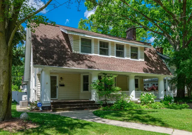 Photo 1 of Single family home for sale at 2318 Glenwood Dr, Kalamazoo, MI 49008 | MLS# 66026030726 | Listing updated on 2026-09-18