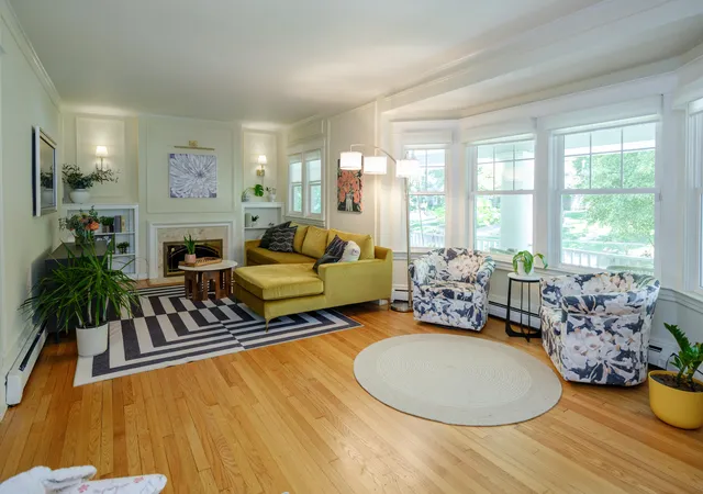 Photo 3 of Single family home for sale at 2318 Glenwood Dr, Kalamazoo, MI 49008 | MLS# 66026030726 | Listing updated on 2026-09-18