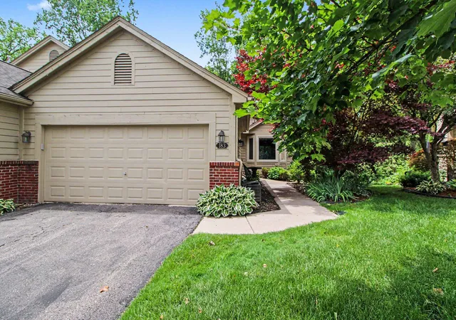 Photo 1 of Condo for sale at 183 Kingsbrook Ave #17, Ann Arbor, MI 48103 | MLS# 81026030747 | Listing updated on 2026-10-03