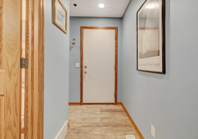 5th image of 8668 Ellenwood Dr Dr, Montague, MI 49437