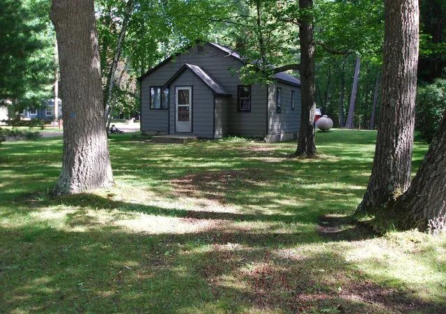 Photo 3 of Single family home for sale at 4050 Grass Lake Rd, West Branch, MI 48661 | MLS# 77080069996 | Listing updated on 2026-06-22