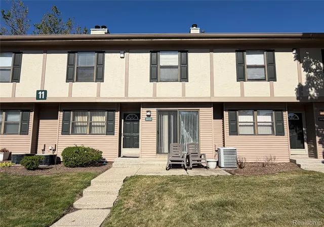 Photo 1 of Condo for sale at 24733 Primrose Ln, Southfield, MI 48033 | MLS# 20261046648 | Listing updated on 2026-06-21