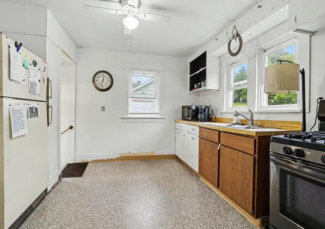 Photo 4 of Single family home for sale at 187 Sharon Ave, Battle Creek, MI 49017 | MLS# 64026030760 | Listing updated on 2026-08-24