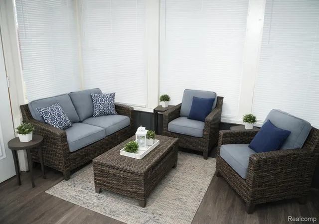 Photo 21 of Single family home for sale at 7241 W Outer Dr, Detroit, MI 48235 | MLS# 20261046652 | Listing updated on 2026-09-22
