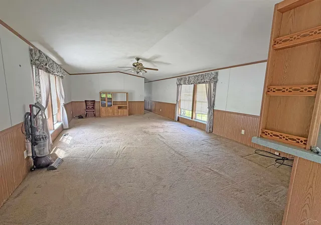 Photo 4 of Single family home for sale at 300 E Winegars Rd, Gladwin, MI 48624 | MLS# 61050212141 | Listing updated on 2026-06-22