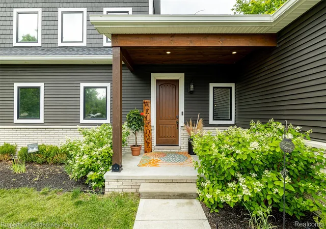 Photo 2 of Single family home for sale at 1210 W Oakley Park Rd, Commerce Township, MI 48390 | MLS# 20261046688 | Listing updated on 2026-09-14