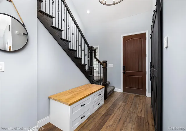 Photo 3 of Single family home for sale at 1210 W Oakley Park Rd, Commerce Township, MI 48390 | MLS# 20261046688 | Listing updated on 2026-09-14
