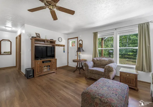 2nd image of 13332 Twin Lk Rd Ne Rd, Kalkaska, MI 49646 | MLS# 57050212150