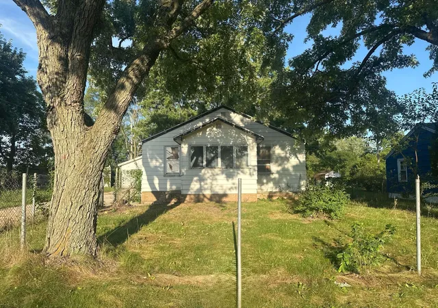 Homes for sale in Benton Charter Township Berrien, MI | 617 Gestner Rd, Benton Charter Township Berrien, MI 49022 | MLS# 62026030805