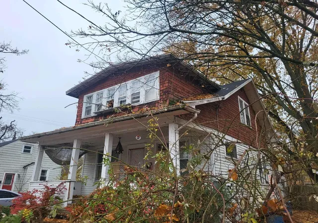 Photo 3 of Single family home for sale at 2012 March St, Kalamazoo, MI 49001 | MLS# 62026030807 | Listing updated on 2026-09-11