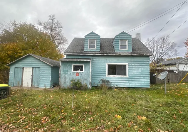 Photo 1 of Single family home for sale at 490 4th Street, Benton Harbor, MI 49022 | MLS# 62026030813 | Listing updated on 2026-08-31