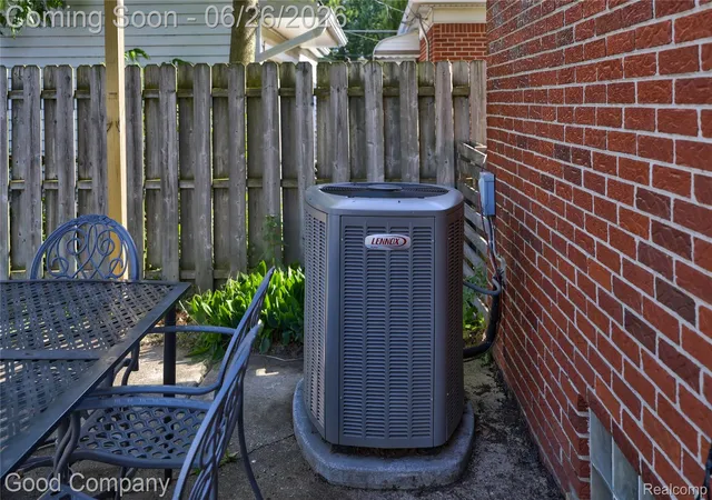 26th image of 22626 Harmon St, Saint Clair Shores, MI 48080 | MLS# 20261046720