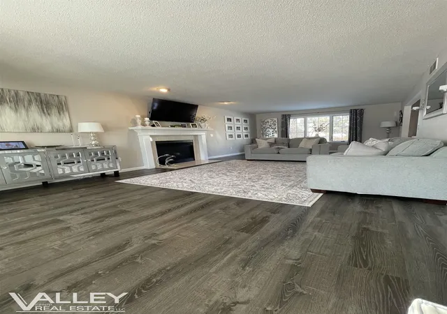 image of 2853 Churchhill Ln, Saginaw, MI 48603 | MLS# 61050212176