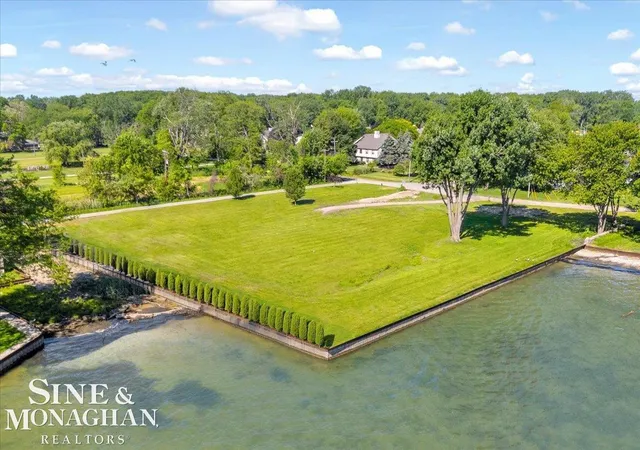 2nd image of 35190 Jeffers Ct, Harrison Township, MI 48045 | MLS# 58050212177