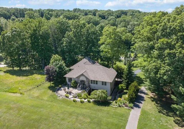 3rd image of 9482 Stonebridge, Stanwood, MI 49346 | MLS# 72026030838