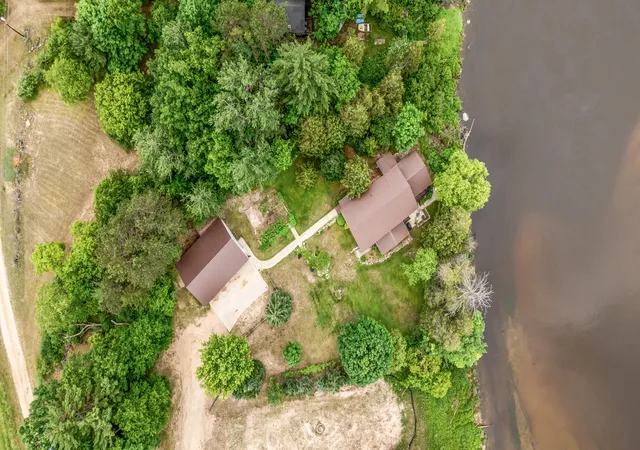 3rd image of 13325 Donna Rd, Big Rapids, MI 49307 | MLS# 72026030841