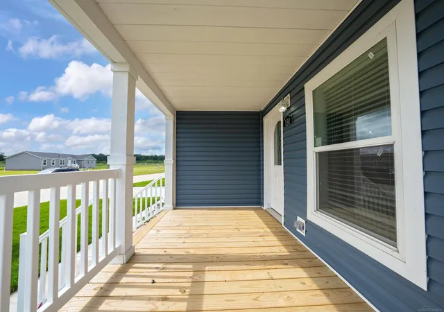 2nd image of 180 Riviera Dr, Oxford, MI 48371 | MLS# 58050212178