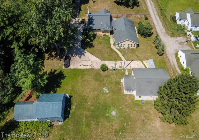 Photo 3 of Single family home for sale at 7272 N Lapeer Rd, Fostoria, MI 48435 | MLS# 20261046740 | Listing updated on 2026-10-07