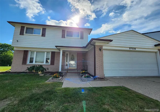 3rd image of 27336 Pierce St, Southfield, MI 48076 | MLS# 20261046743